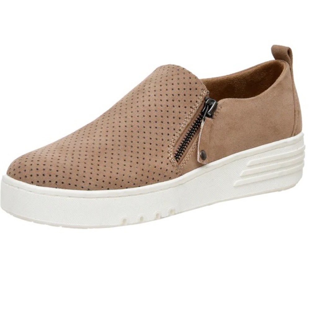 Cushionaire sneaker / Shoes New !!